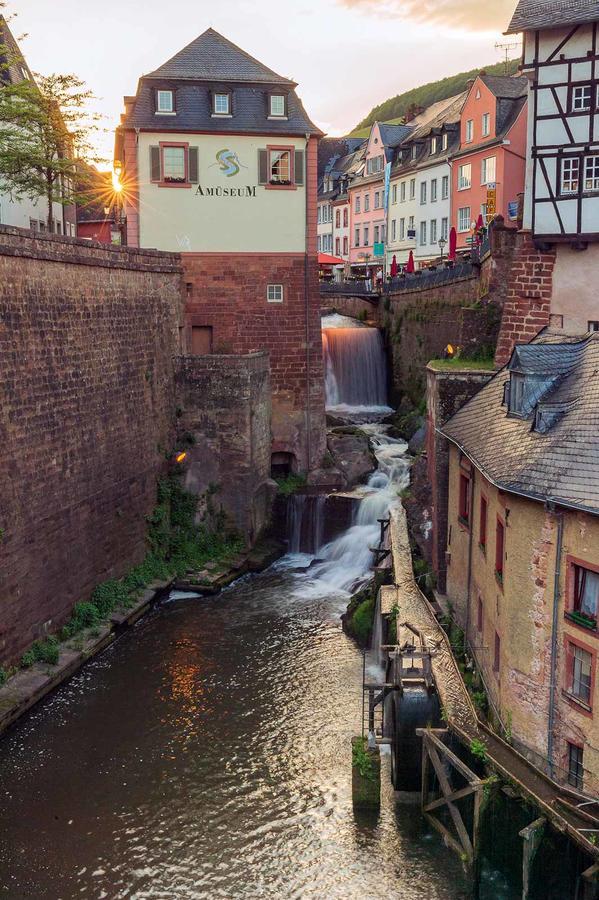 Wirtshaus Zum Pferdemarkt Hotel Saarburg Exterior foto